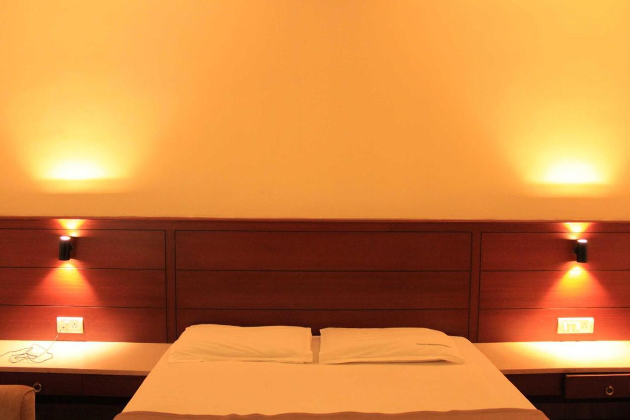 Hotel Venkadaramana Tower - Friendliness & Cleanliness Room Kumbakonam Exterior foto